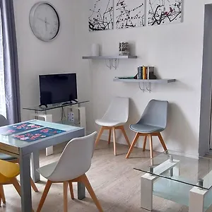 201, Les Ambassadeurs Appartement